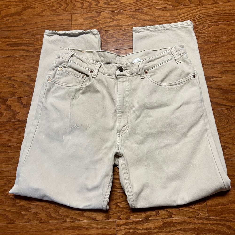 Vintage Men’s cream colored 550 Levi’s 36”x30” jeans